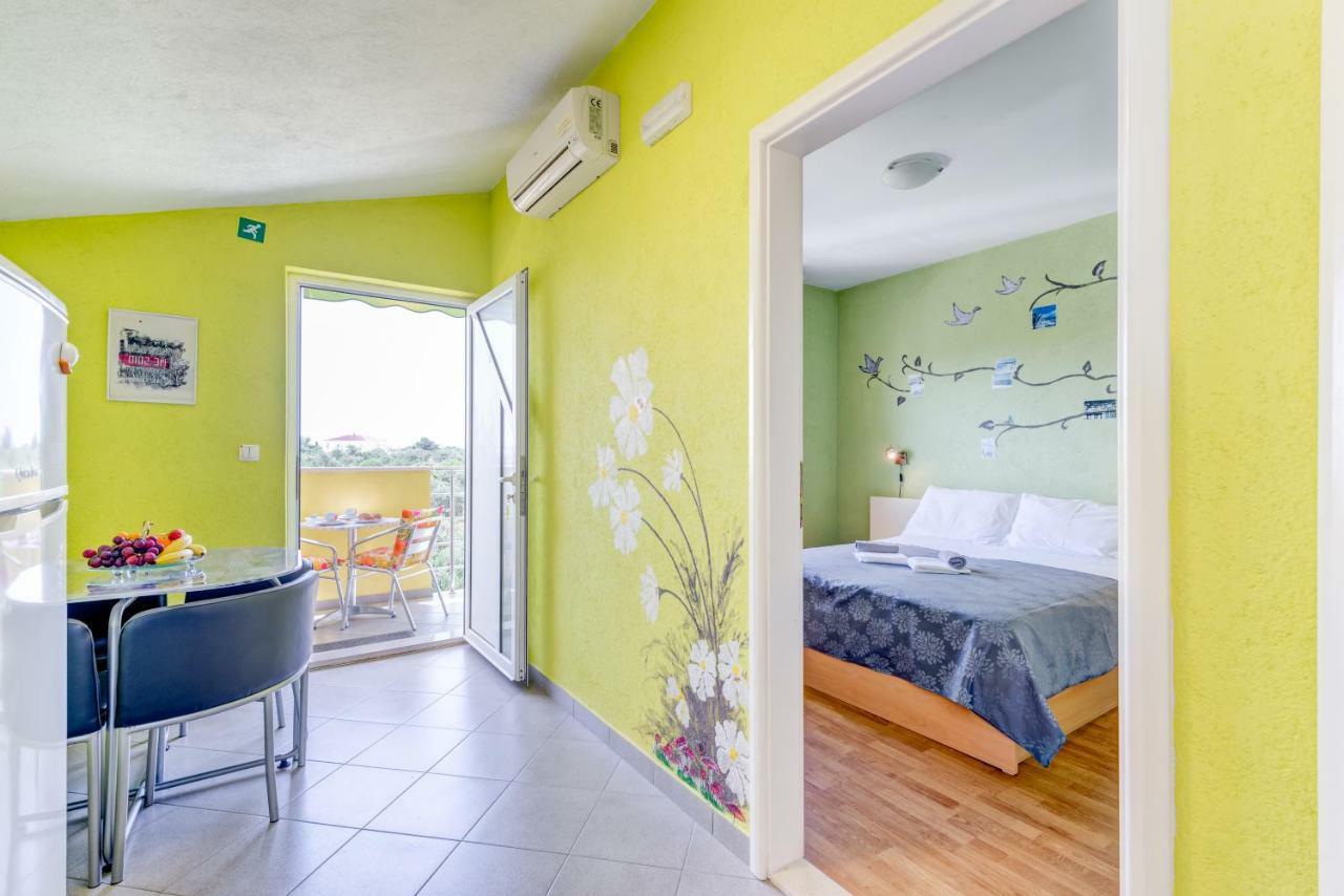 Apartments Petra Трогир Экстерьер фото