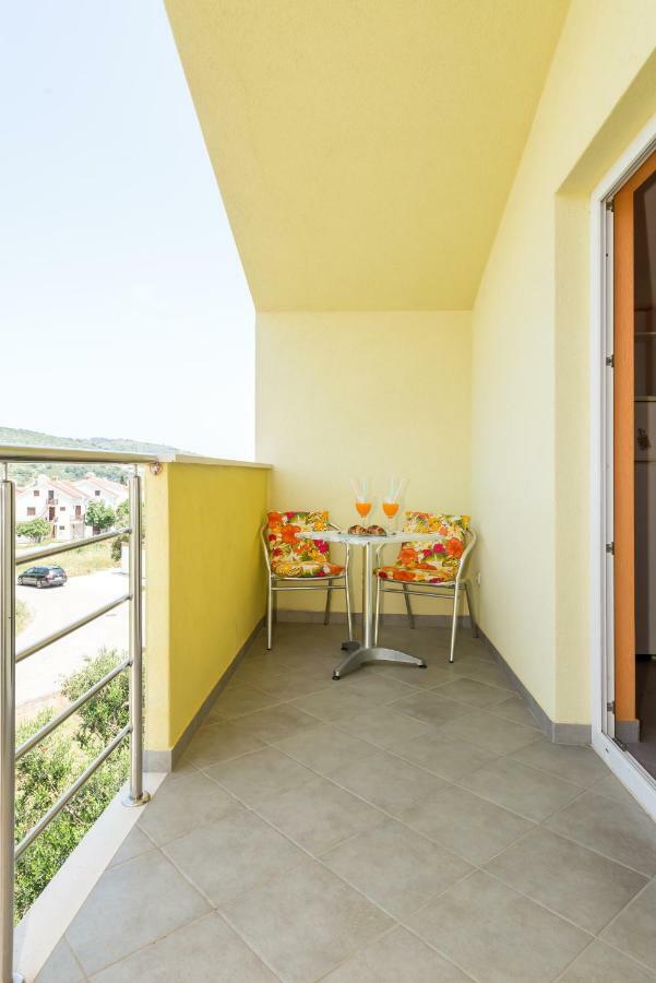 Apartments Petra Трогир Экстерьер фото