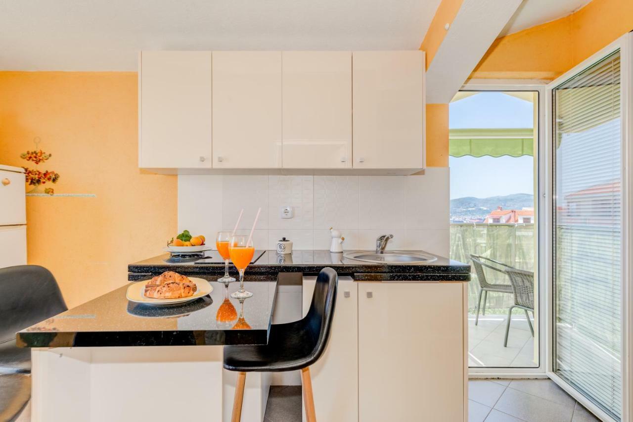 Apartments Petra Трогир Экстерьер фото